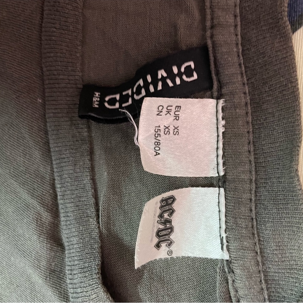 H&M Over-sized Printed T-shirt - Picture 3 of 4
